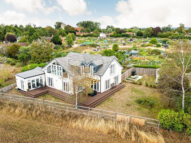 House for sale in Overy, South Oxfordshire