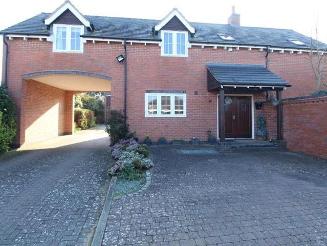 House for sale in Stanford On Avon, Leicestershire