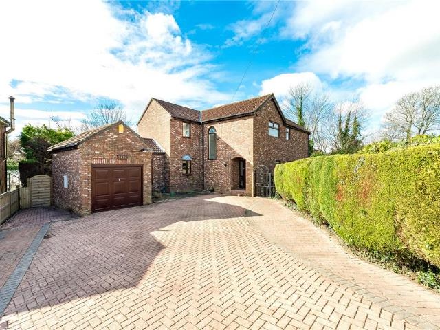 House for sale in Wrenthorpe, West Yorkshire