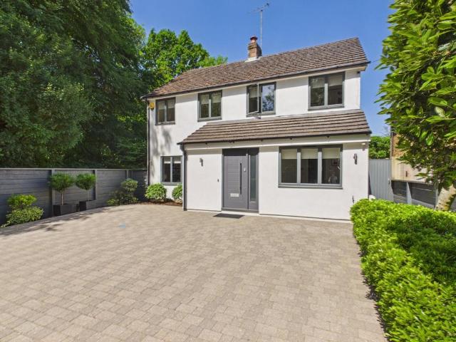 House for sale in Totteridge, Tylers Green