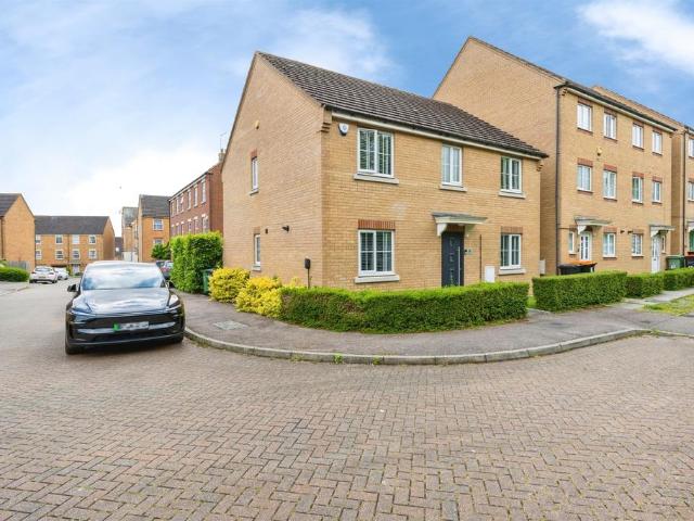 House for sale in Leighton-Linslade, Leighton Buzzard