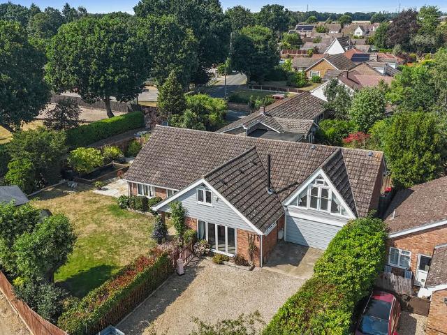 House for sale in Chelmondiston, Suffolk