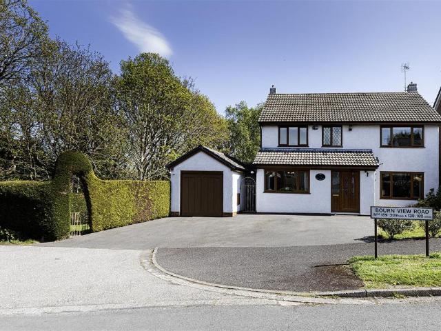 House for sale in Armitage Bridge, West Yorkshire
