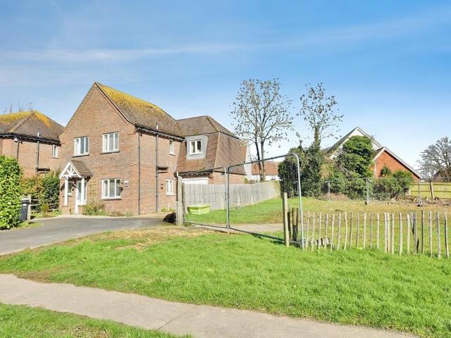 House for sale in Heathlands, East Sussex