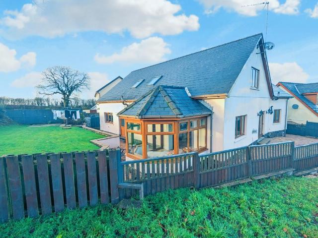House for sale in New Inn, Wales