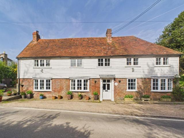 House for sale in Heathlands, East Sussex