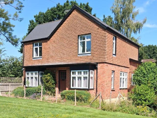 House for sale in Cranbrook & Sissinghurst, Sandown Park
