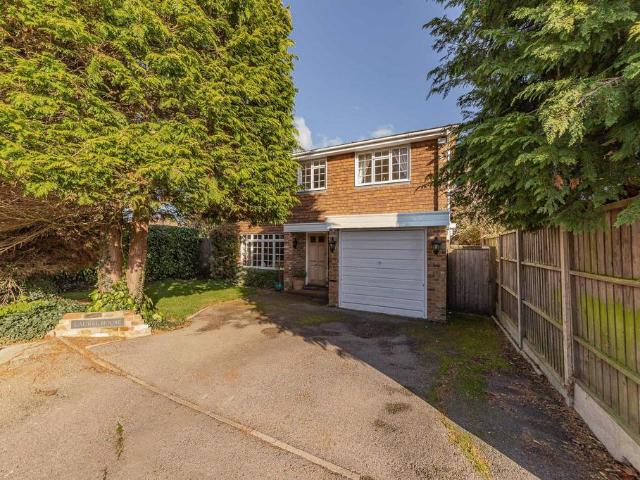 House for sale in Chalfont St. Peter, Denham