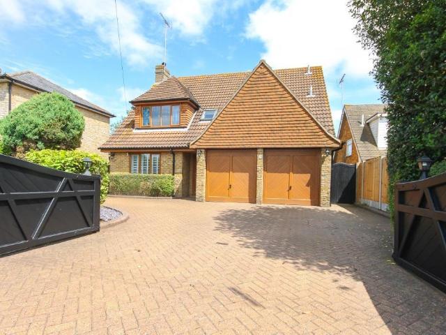 House for sale in Navestock Side, Essex
