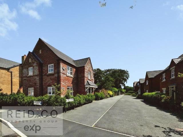 House for sale in Lea, Higher Bartle