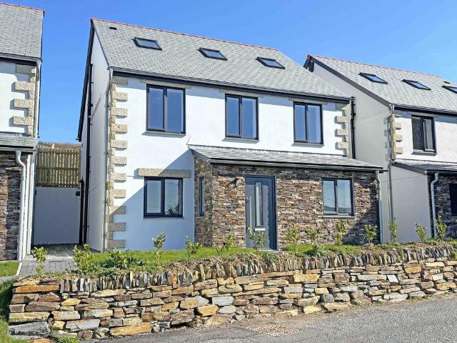 House for sale in Tintagel, Cornwall