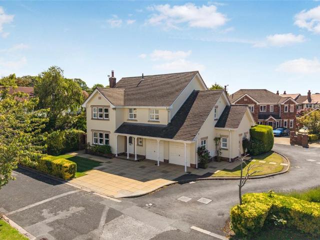 House for sale in Meols Cop, Southport