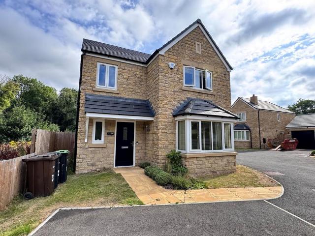 House for sale in Charlesworth, East Midlands
