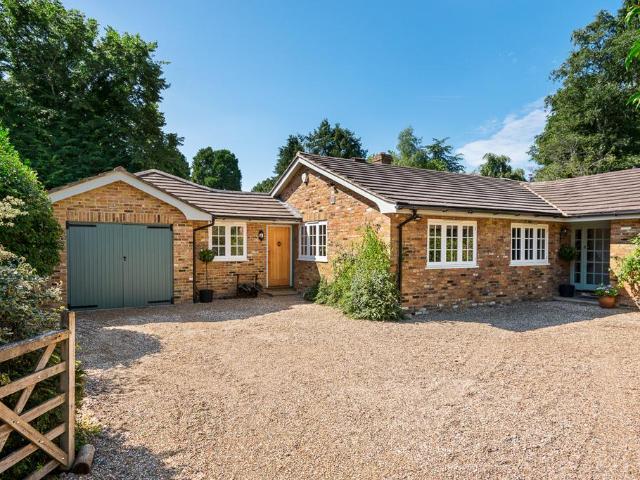 House for sale in Shiplake, Berrick Salome