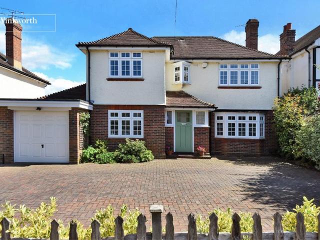 House for sale in Greater London