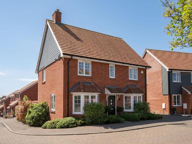 House for sale in Horsham, West Sussex