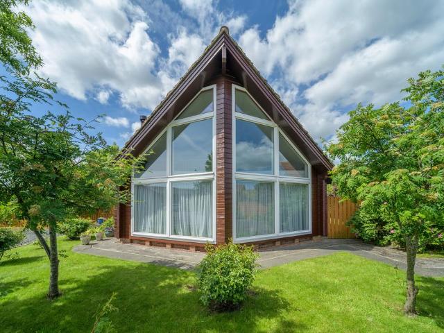 House for sale in East Chevington, Hadston