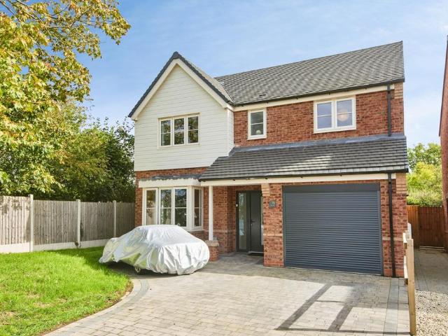 House for sale in Coton Park, South Derbyshire