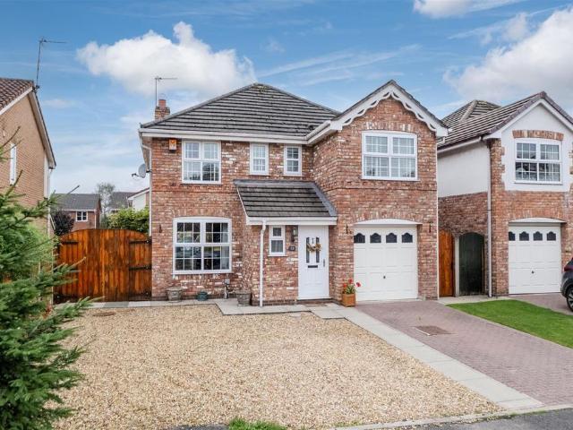 House for sale in Clive, Winsford