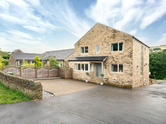 House for sale in Holme Valley, Upperthong