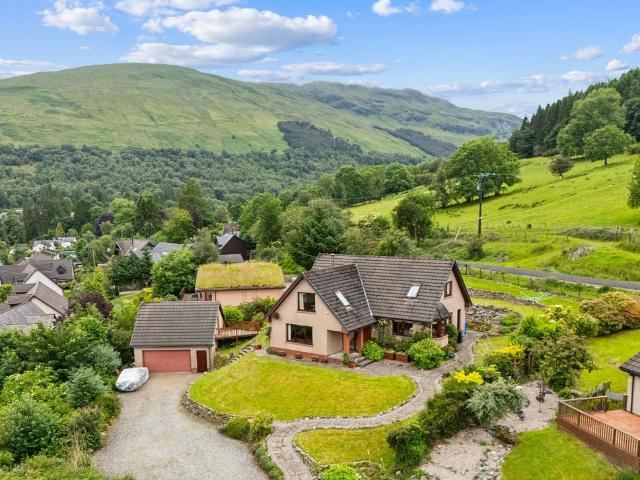 House for sale in Lochearnhead, Scotland