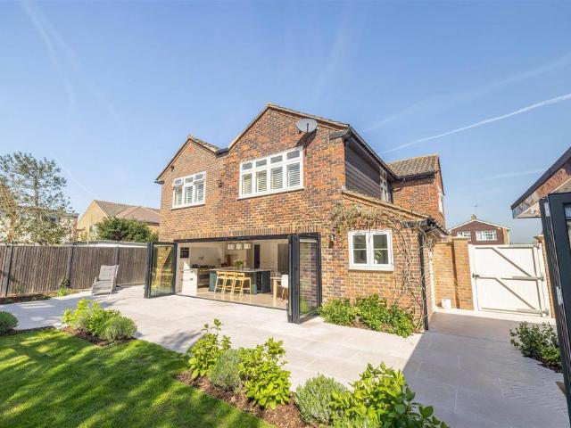 House for sale in Dedworth, Windsor