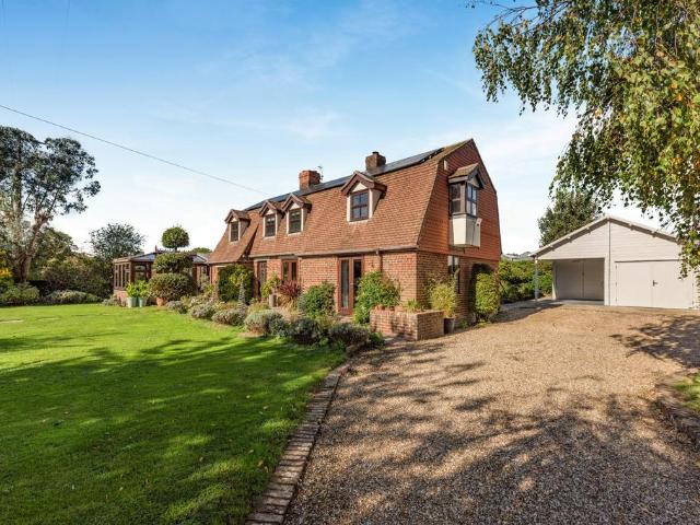 House for sale in Sidlesham, Chichester