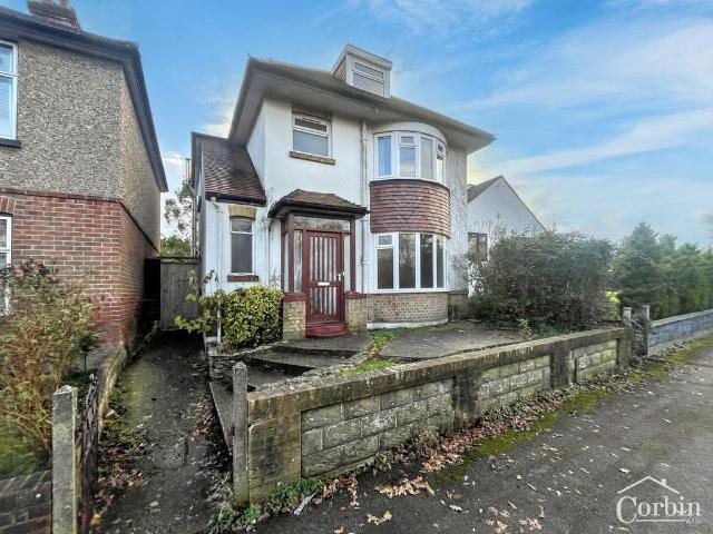 House for sale in Kinson, Bournemouth