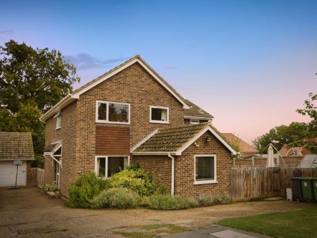 House for sale in Chipping Hill, Essex