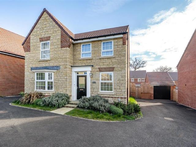 House for sale in Chippenham, Wiltshire