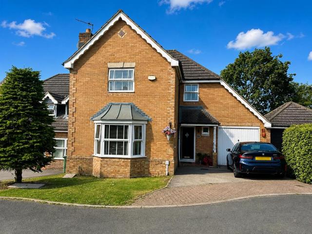 House for sale in Idle, West Yorkshire