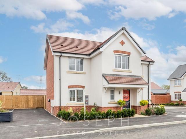 House for sale in Bedingfield, Suffolk