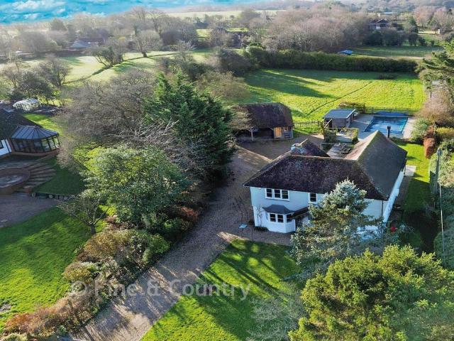 House for sale in Rhodes Minnis, Folkestone