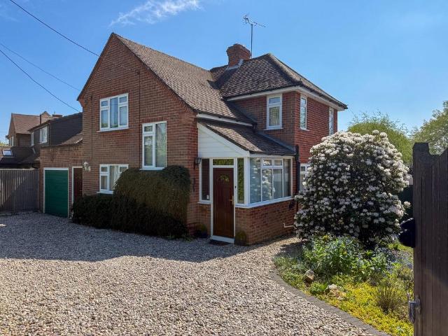 House for sale in Ashmore Green, West Berkshire