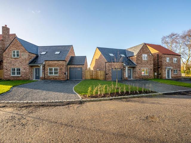 House for sale in Flawith