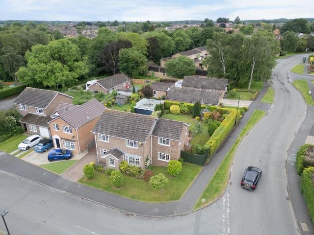 House for sale in Copmanthorpe, York