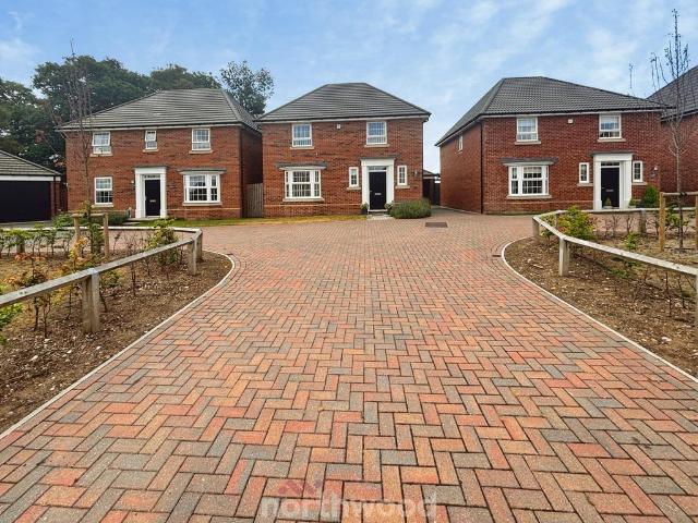 House for sale in Hatfield, South Yorkshire