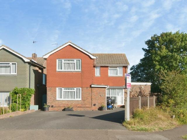 House for sale in Pebsham, Heathlands