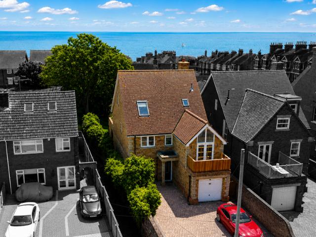 House for sale in East Cliff, Acol