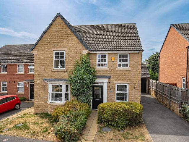 House for sale in Woodlesford, West Yorkshire