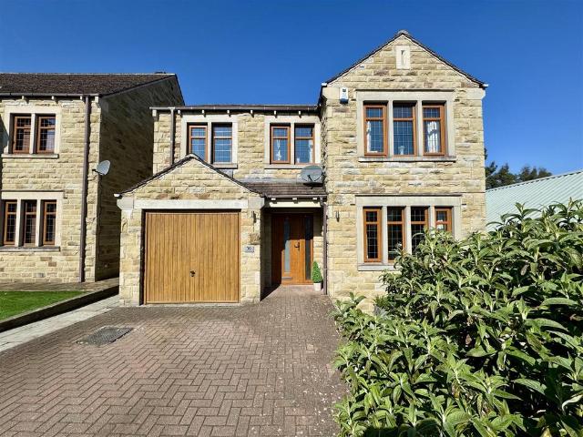House for sale in Honley, Honley