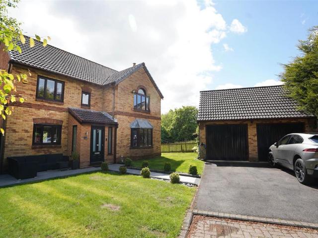 House for sale in Lee Bank, Greater Manchester