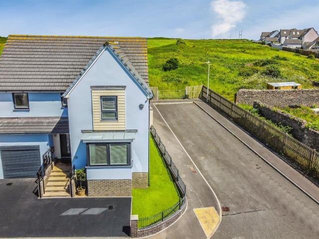 House for sale in Ogmore-by-sea, Wales
