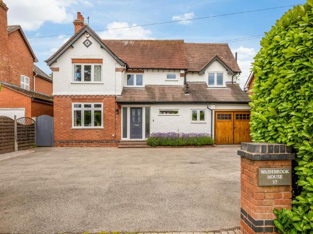 House for sale in Green Close, Warwickshire