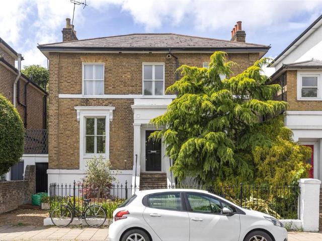House for sale in Stockwell, Greater London