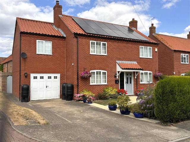 House for sale in Carlton le Moorland, Ashby De La Launde