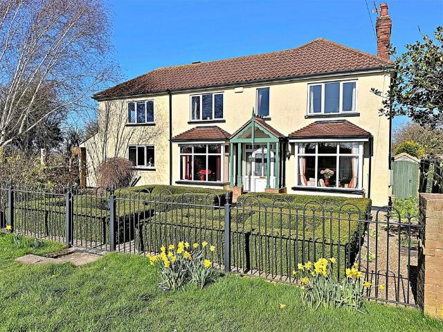 House for sale in Barnoldby Le Beck, North East Lincolnshire