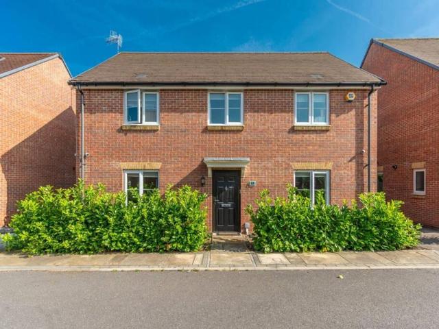 House for sale in Bushey