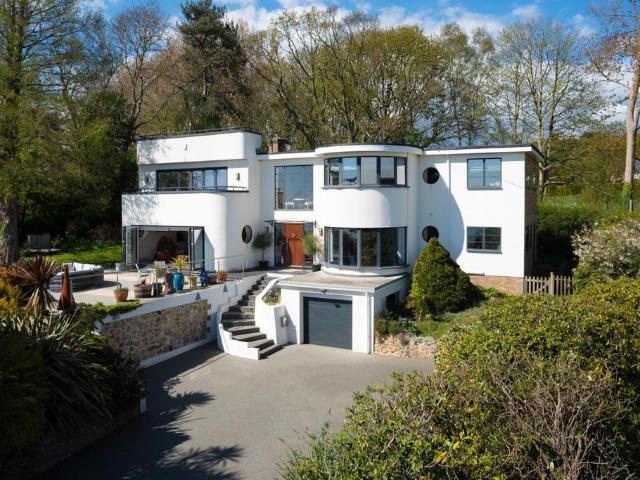 House for sale in Hythe, Folkestone