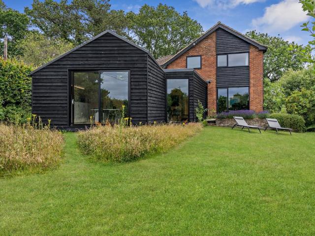 House for sale in Littlecote, West Sussex